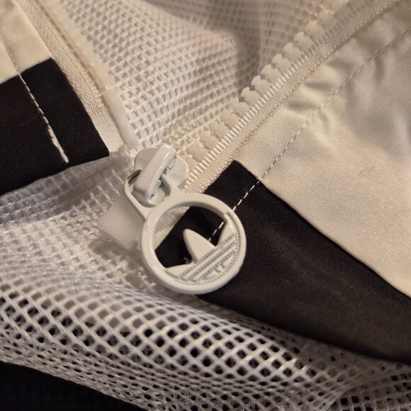 Adidas Hooded Windbreaker - Picture 15 of 15